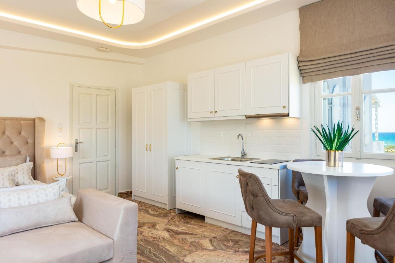 Pinelopi Beach Suites ゲオルギオポリス エクステリア 写真